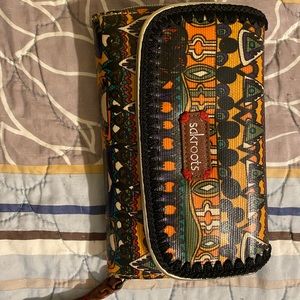 Wallet - The SakRoots